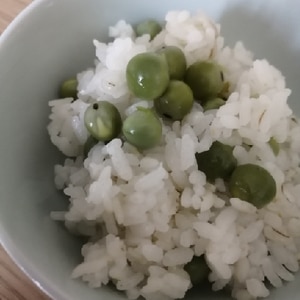 旬の味覚!!豆ご飯～昆布・塩～